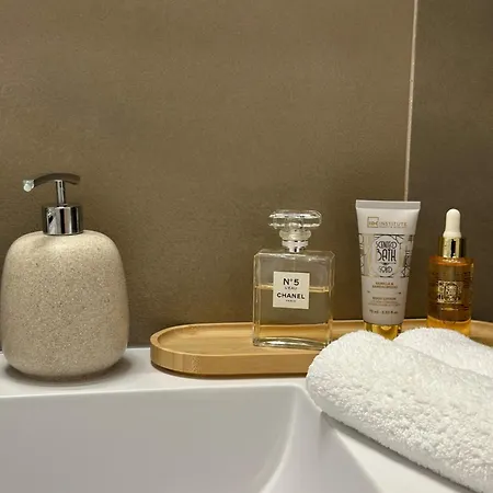 Piazza Ponterosso - The Nest Appartement