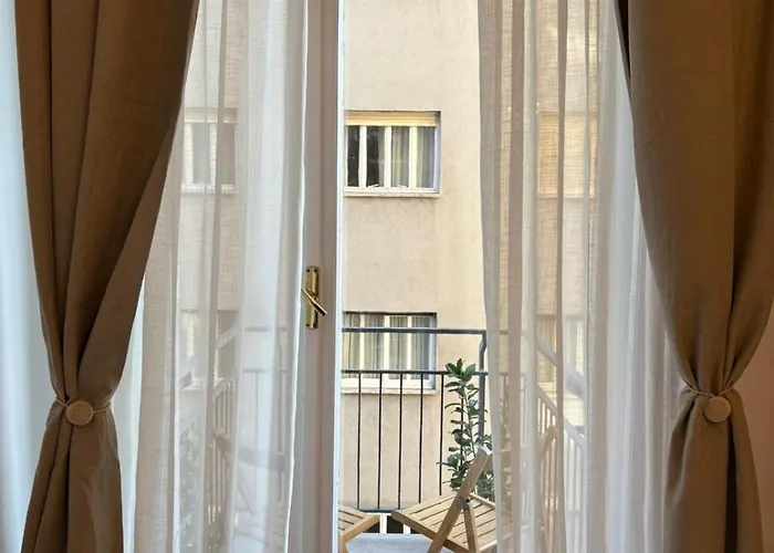 Piazza Ponterosso - The Nest Daire Trieste