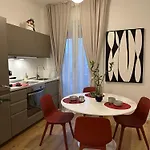 Apartment Piazza Ponterosso - The Nest *