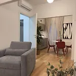 Piazza Ponterosso - The Nest *