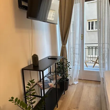 Piazza Ponterosso - The Nest *