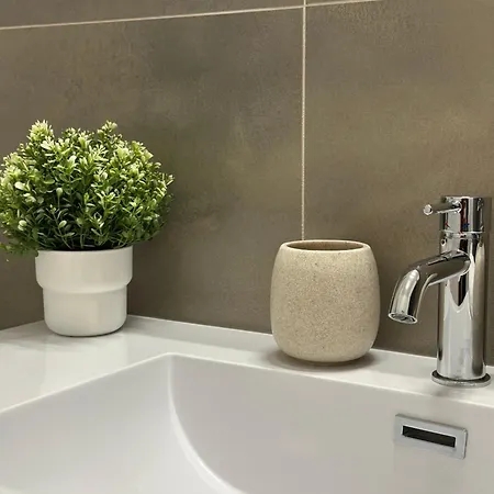 Apartamento Piazza Ponterosso - The Nest