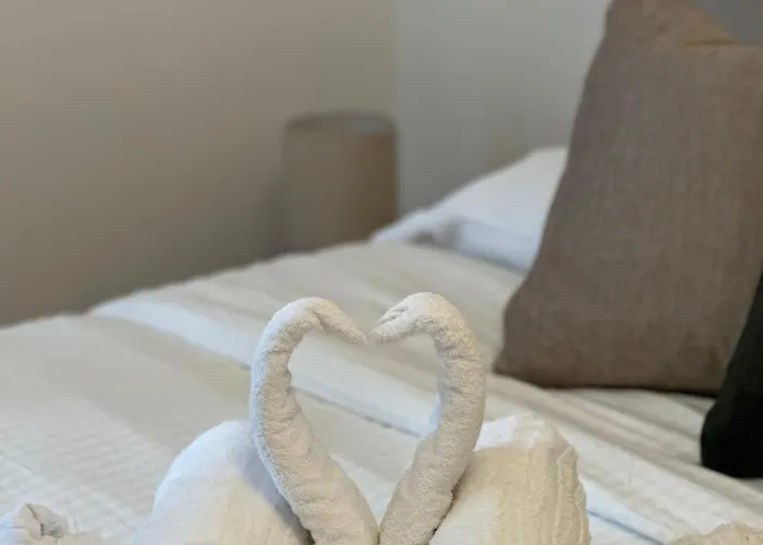 Piazza Ponterosso - The Nest Apartamento Trieste