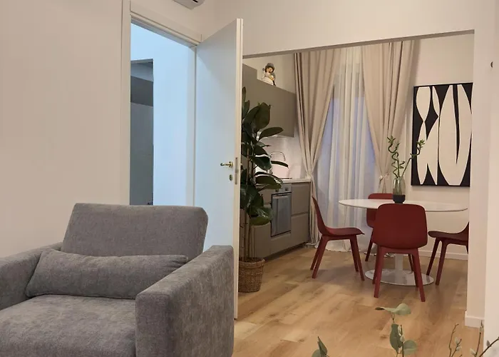 Piazza Ponterosso - The Nest *