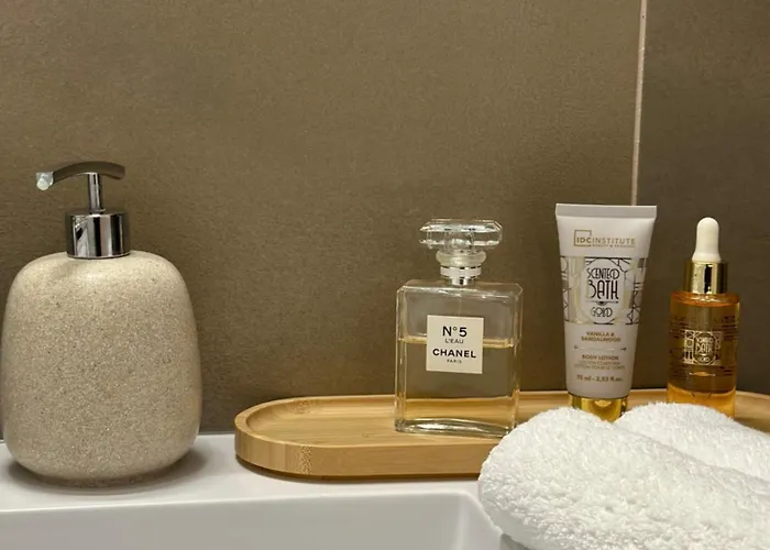 Piazza Ponterosso - The Nest Apartamento