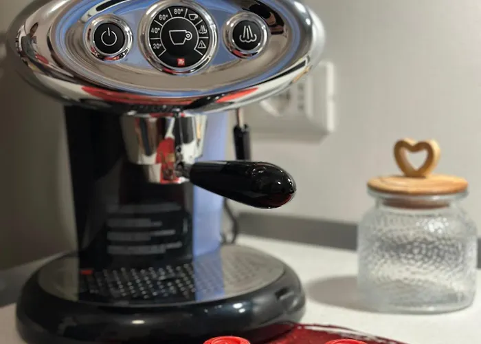 Piazza Ponterosso - The Nest * Trieste